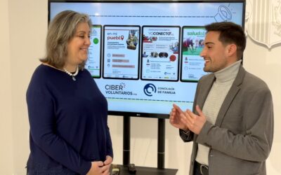 Orihuela lanza talleres de formación digital para potenciar la autonomía de las personas mayores